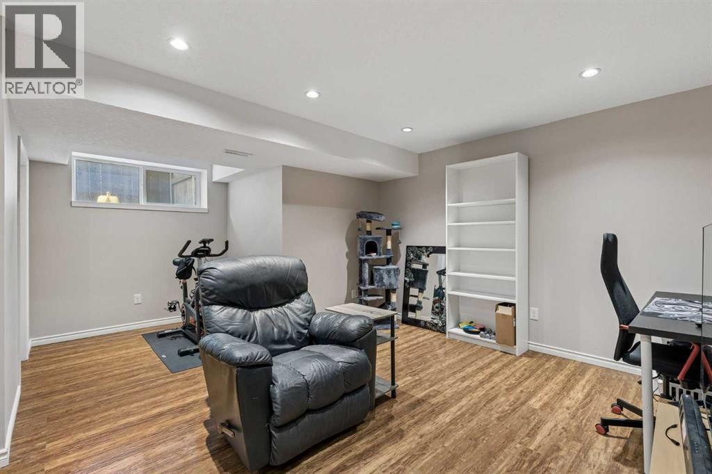 33 Legacy Gate Se, Calgary, Alberta  T2X 0W3 - Photo 34 - A2343633