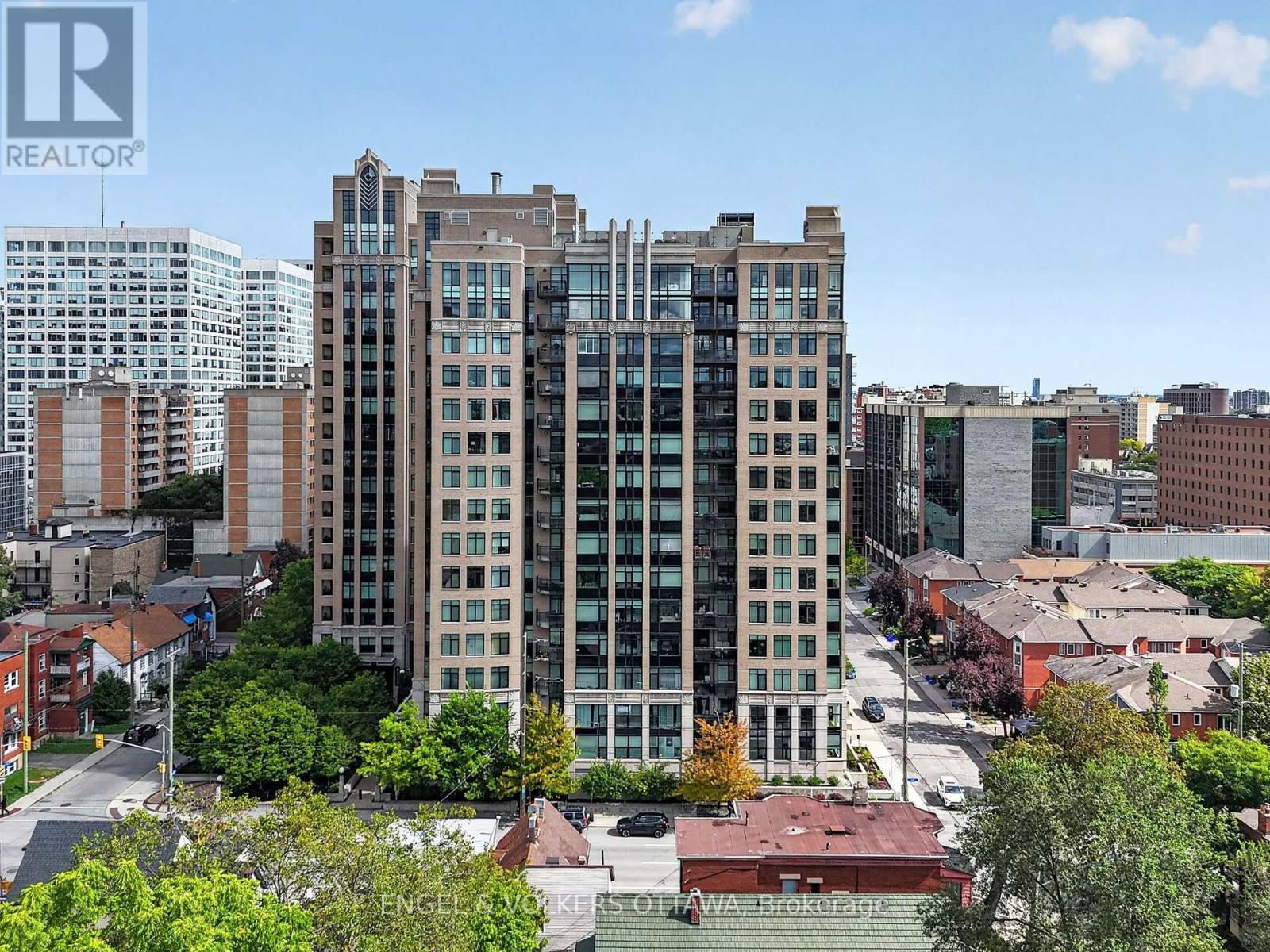 706 - 245 Kent Street, Ottawa, Ontario  K2P 0A5 - Photo 1 - X13789772