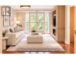 404 - 800 SPADINA ROAD, Toronto, Ontario