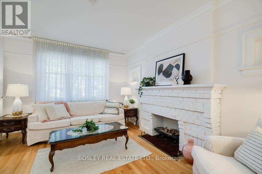 247 Melrose Avenue, Toronto (Bedford Park-Nortown), Ontario  M5M 1Z2 - Photo 4 - C13789838
