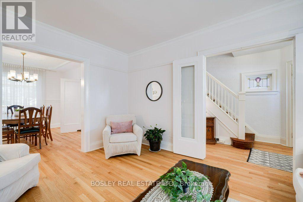 247 Melrose Avenue, Toronto (Bedford Park-Nortown), Ontario  M5M 1Z2 - Photo 5 - C13789838