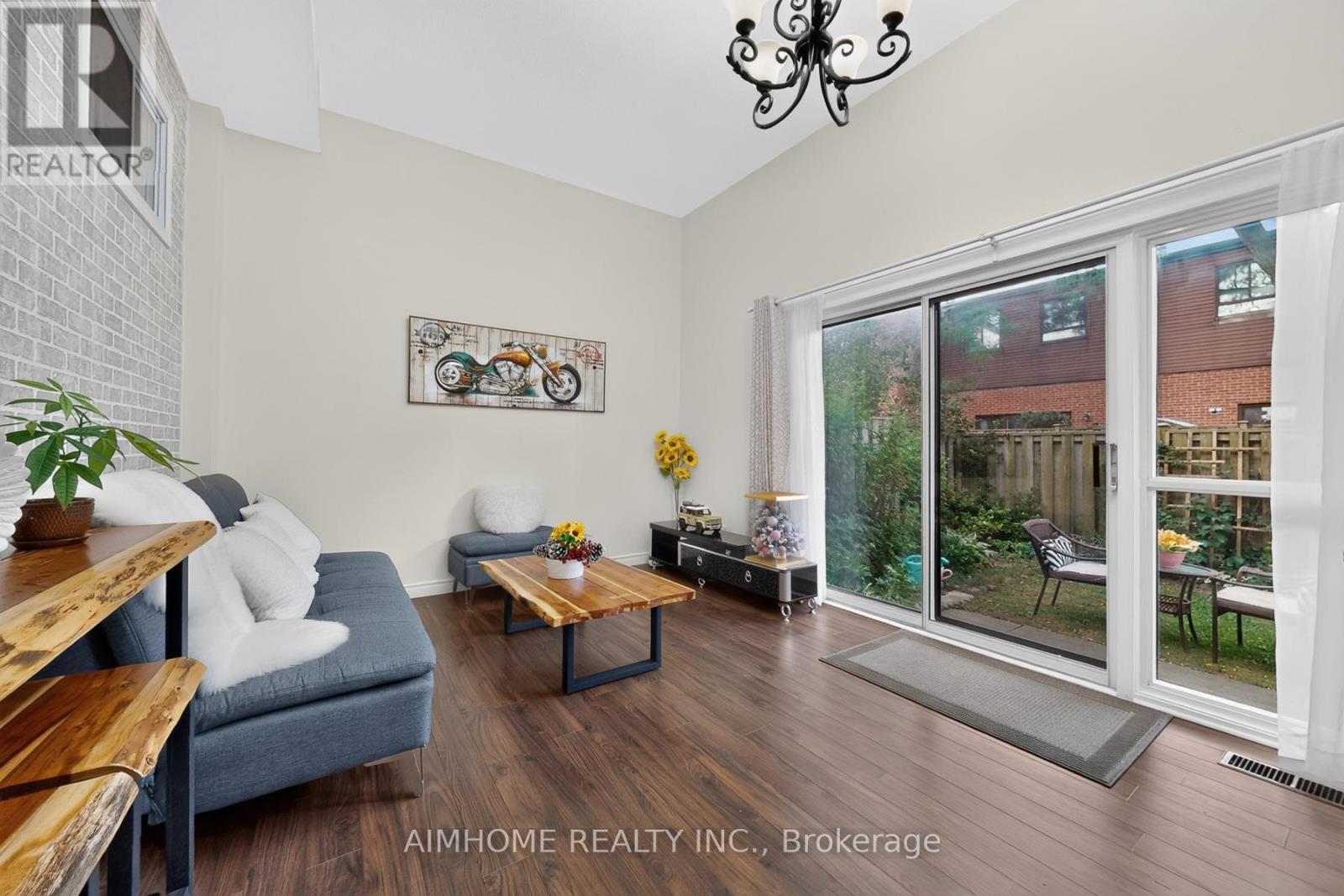 85 Song Meadoway, Toronto, Ontario  M2H 2T9 - Photo 3 - C13789886