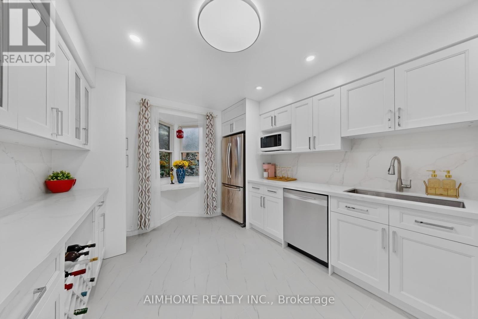 85 Song Meadoway, Toronto, Ontario  M2H 2T9 - Photo 9 - C13789886