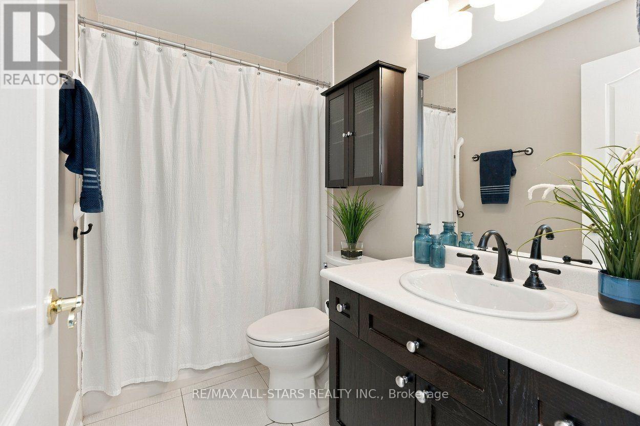 111 Lakeside Vista Way, Markham, Ontario  L6E 0B6 - Photo 34 - N13789862