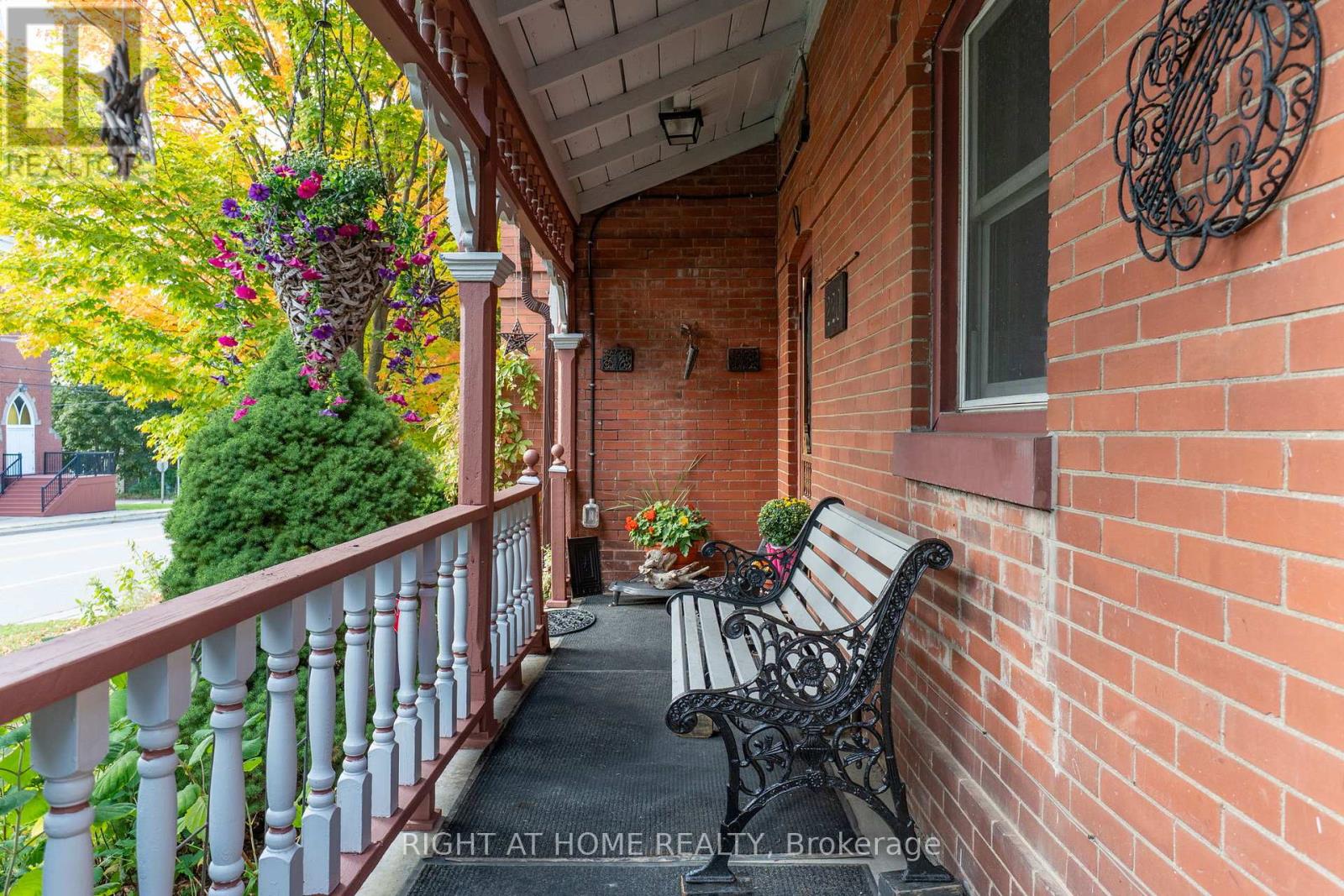 220 Barrie Street, Essa (Thornton), Ontario  L0L 2N0 - Photo 3 - N13789866