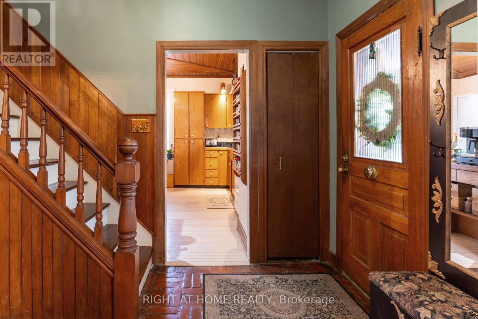 220 Barrie Street, Essa (Thornton), Ontario  L0L 2N0 - Photo 4 - N13789866