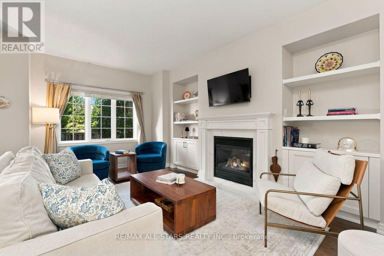 39 Louisbourg Way, Markham (Greensborough), Ontario  L6E 2A2 - Photo 2 - N13789878