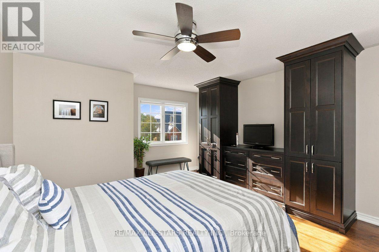 39 Louisbourg Way, Markham (Greensborough), Ontario  L6E 2A2 - Photo 32 - N13789878