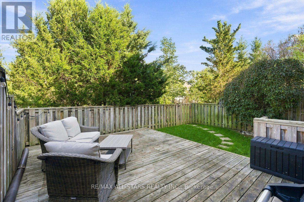 39 Louisbourg Way, Markham (Greensborough), Ontario  L6E 2A2 - Photo 43 - N13789878