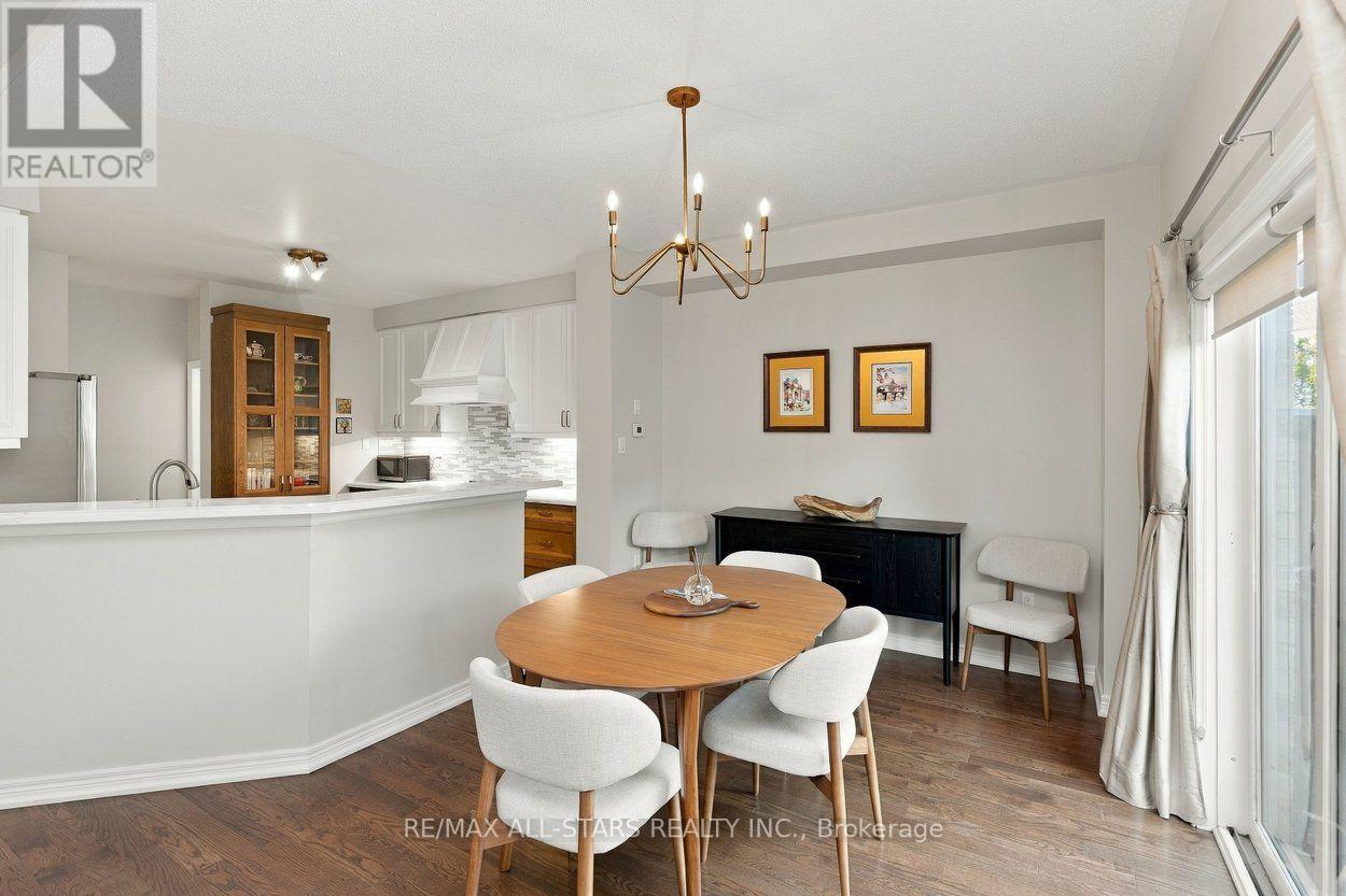 39 Louisbourg Way, Markham (Greensborough), Ontario  L6E 2A2 - Photo 7 - N13789878
