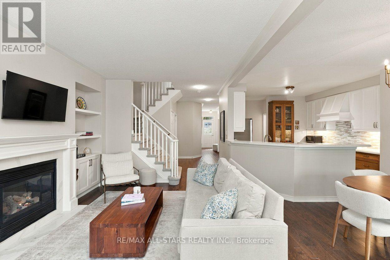 39 Louisbourg Way, Markham (Greensborough), Ontario  L6E 2A2 - Photo 8 - N13789878