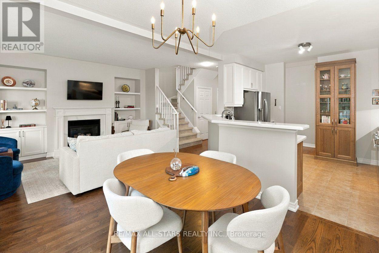 39 Louisbourg Way, Markham (Greensborough), Ontario  L6E 2A2 - Photo 9 - N13789878