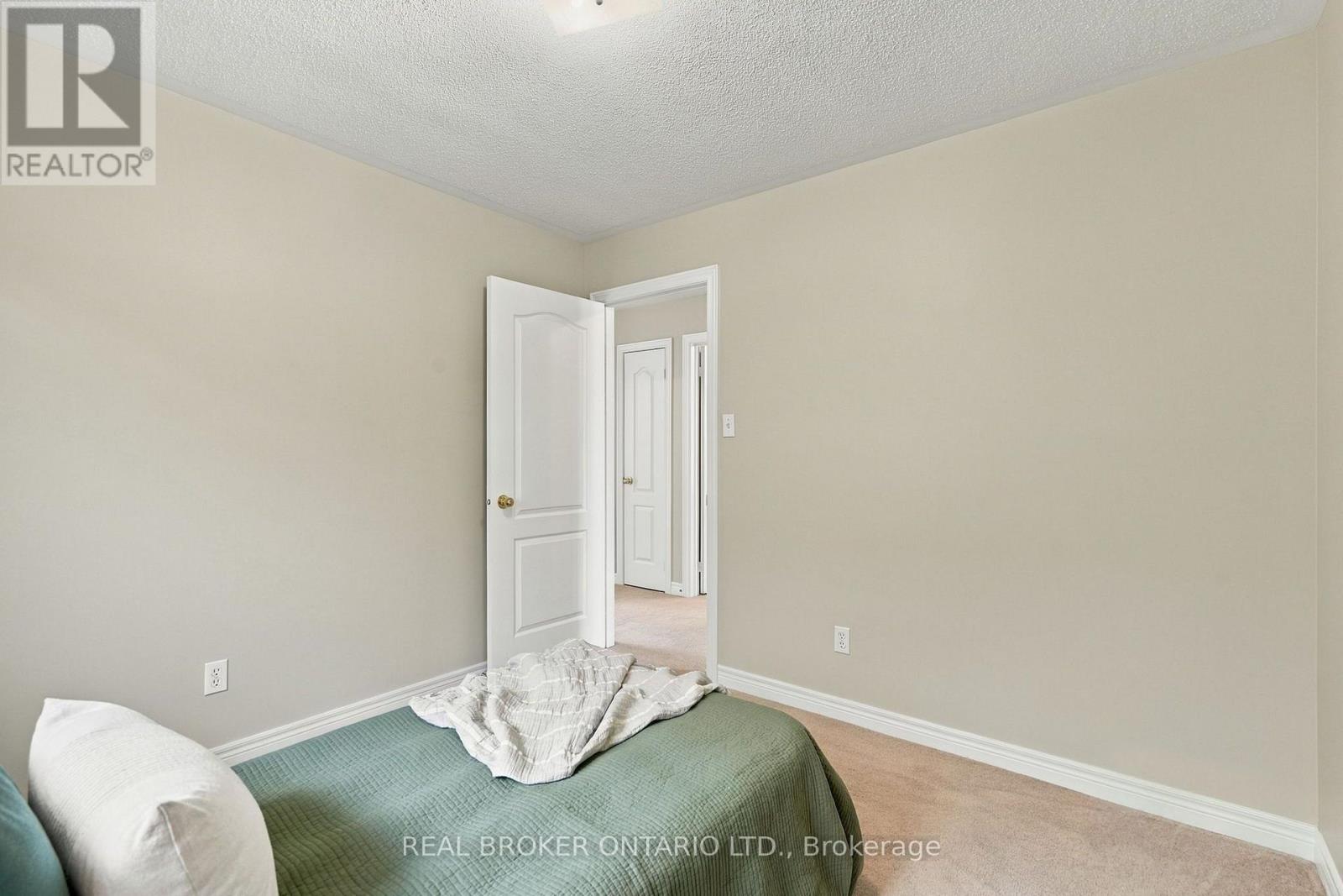 621 Society Crescent, Newmarket (Summerhill Estates), Ontario  L3X 2V8 - Photo 32 - N13789888