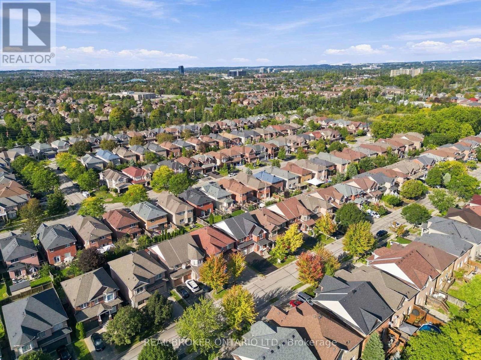 621 Society Crescent, Newmarket (Summerhill Estates), Ontario  L3X 2V8 - Photo 47 - N13789888