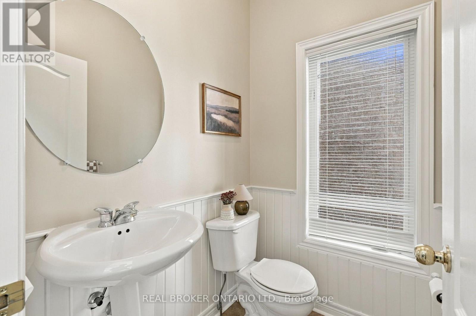 621 Society Crescent, Newmarket (Summerhill Estates), Ontario  L3X 2V8 - Photo 6 - N13789888