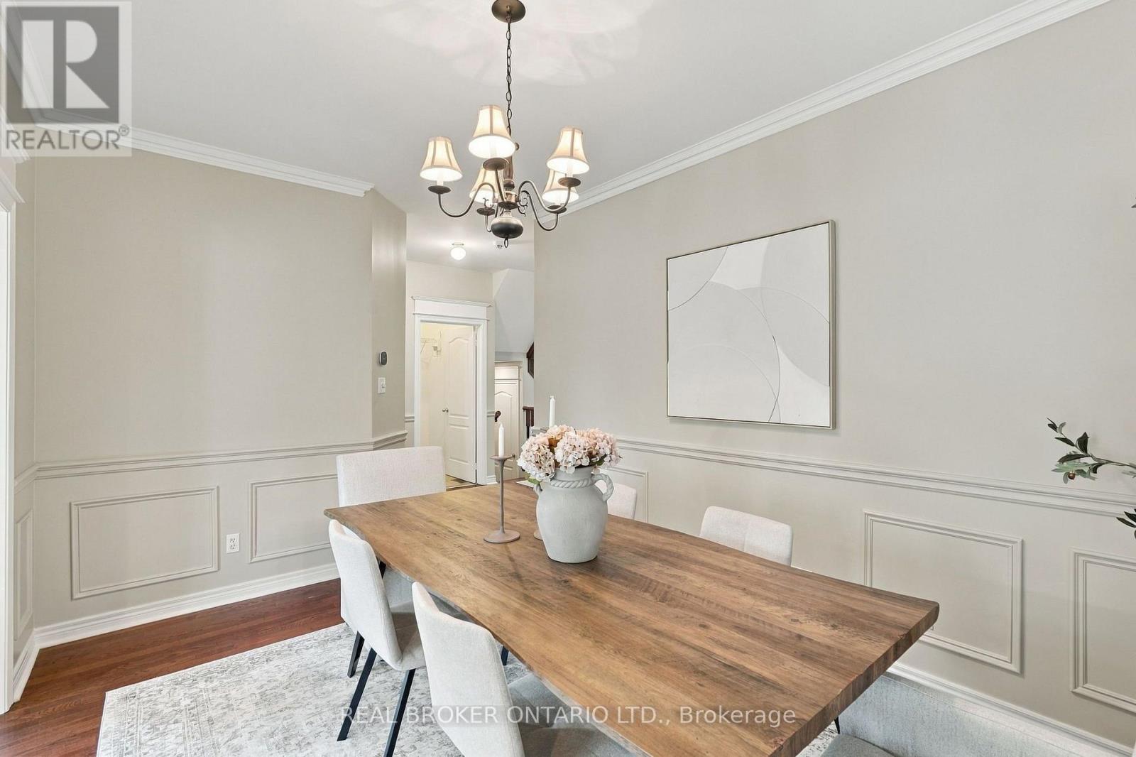 621 Society Crescent, Newmarket (Summerhill Estates), Ontario  L3X 2V8 - Photo 9 - N13789888