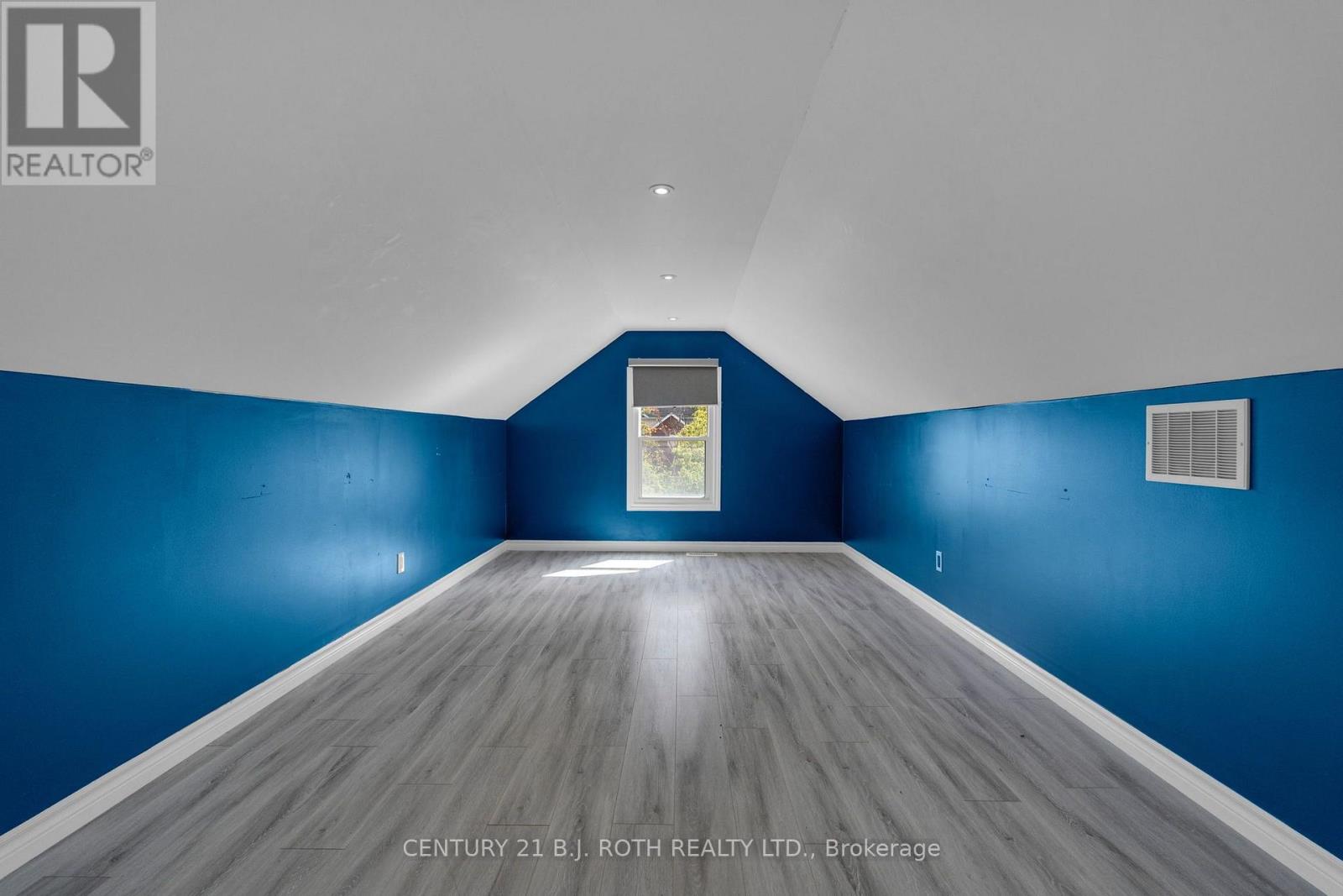 Units 1 + 2 + Coach House - 12 Dufferin Street, Barrie (Sanford), Ontario  L4N 2J7 - Photo 11 - S13789900