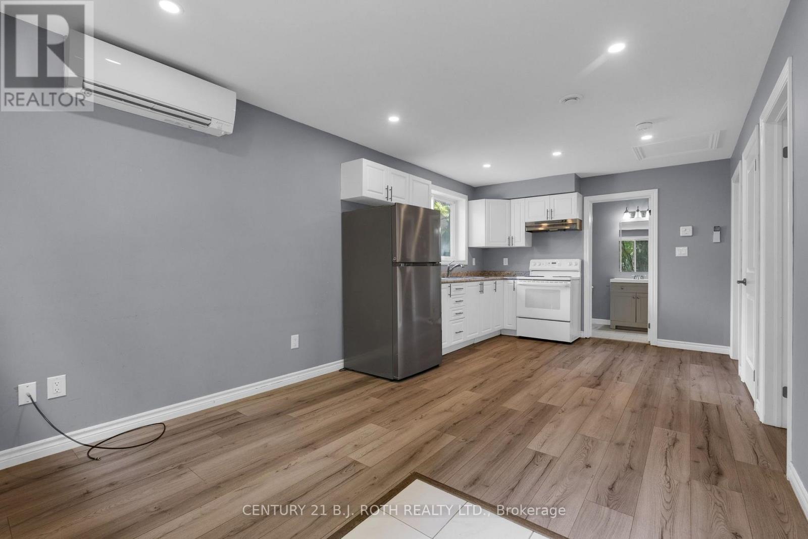 Units 1 + 2 + Coach House - 12 Dufferin Street, Barrie (Sanford), Ontario  L4N 2J7 - Photo 16 - S13789900