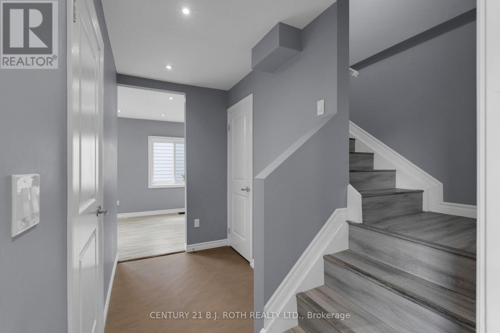 Units 1 + 2 + Coach House - 12 Dufferin Street, Barrie (Sanford), Ontario  L4N 2J7 - Photo 2 - S13789900