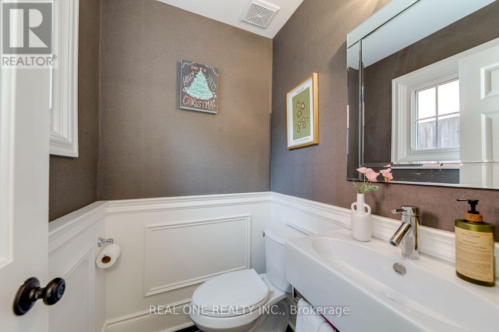 1384 Bramblewood Green, Oakville (Ga Glen Abbey), Ontario  L6M 2R5 - Photo 20 - W13789874