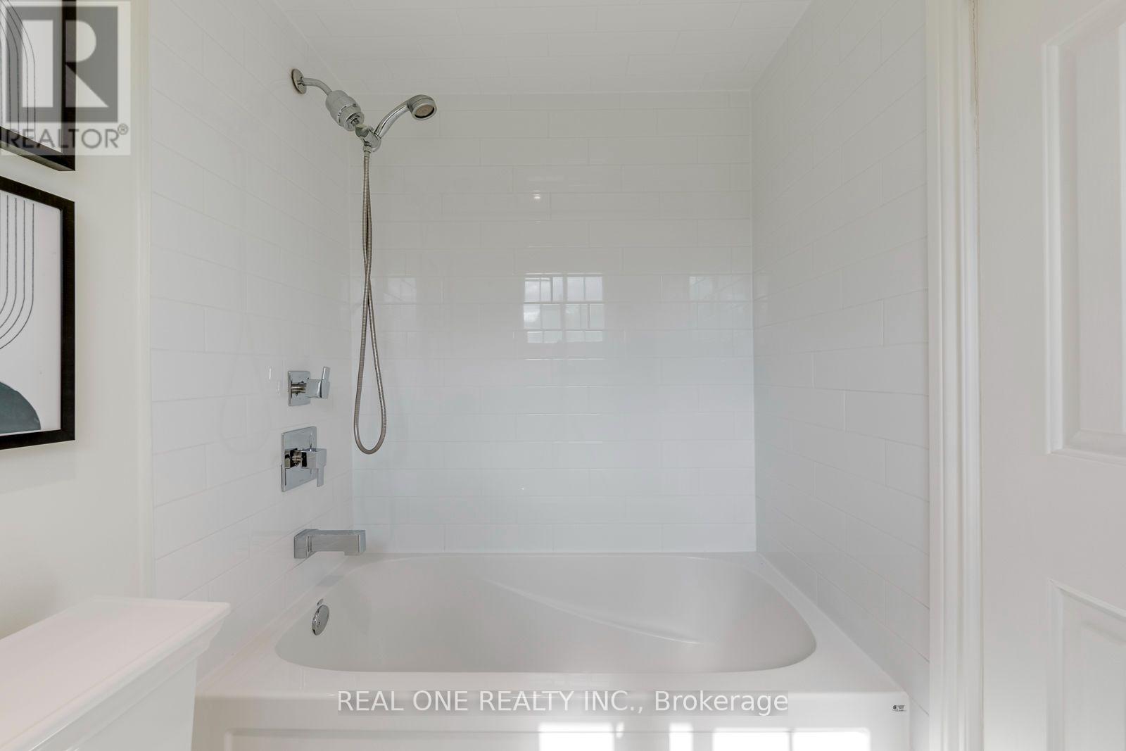 1384 Bramblewood Green, Oakville (Ga Glen Abbey), Ontario  L6M 2R5 - Photo 31 - W13789874