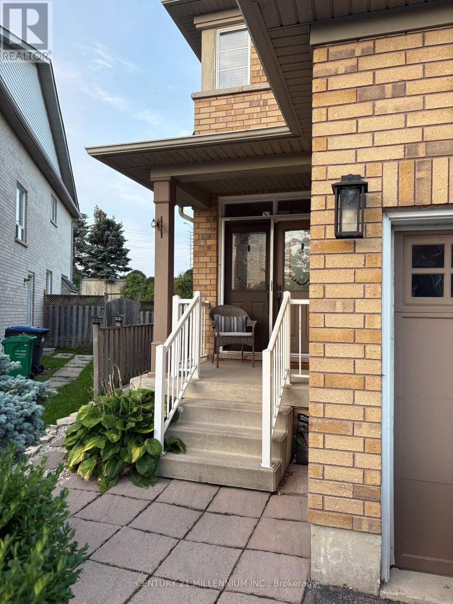 42 Rubysilver Drive, Brampton, Ontario  L6P 1P9 - Photo 3 - W12888194