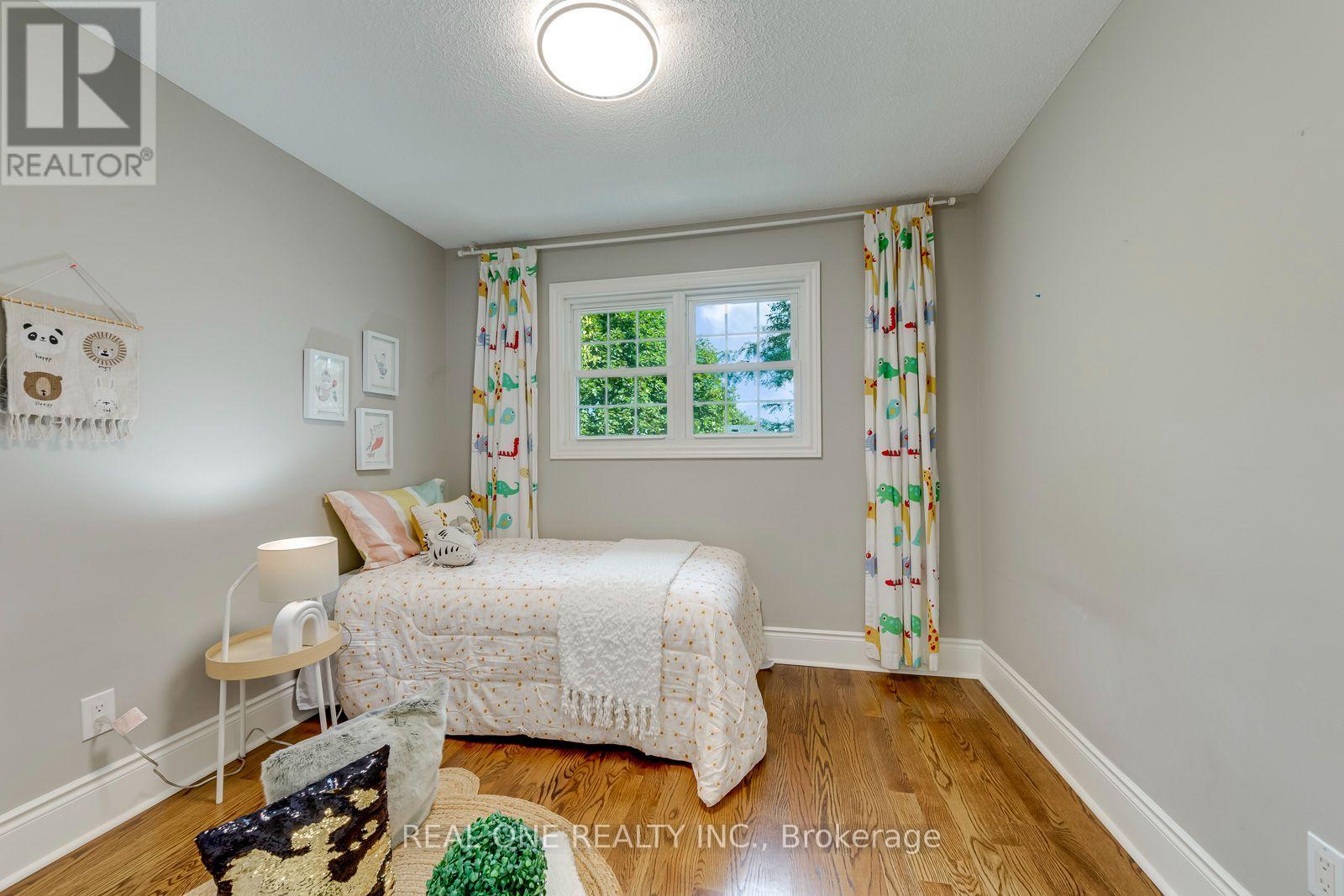 1384 Bramblewood Green, Oakville (Ga Glen Abbey), Ontario  L6M 2R5 - Photo 33 - W13789874