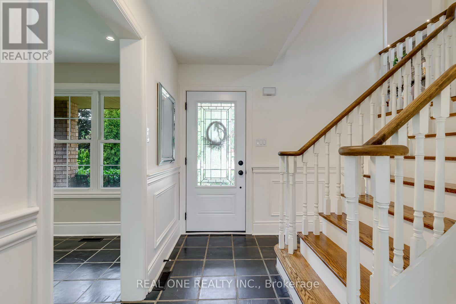 1384 Bramblewood Green, Oakville (Ga Glen Abbey), Ontario  L6M 2R5 - Photo 7 - W13789874