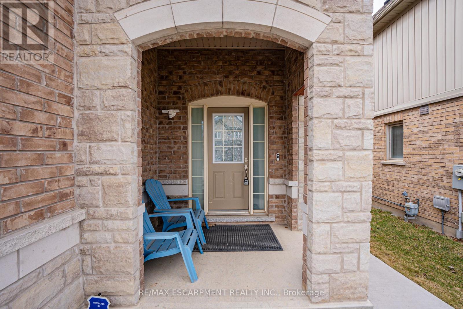 86 Sunset Way, Thorold, Ontario  L0S 1A0 - Photo 2 - X13570826