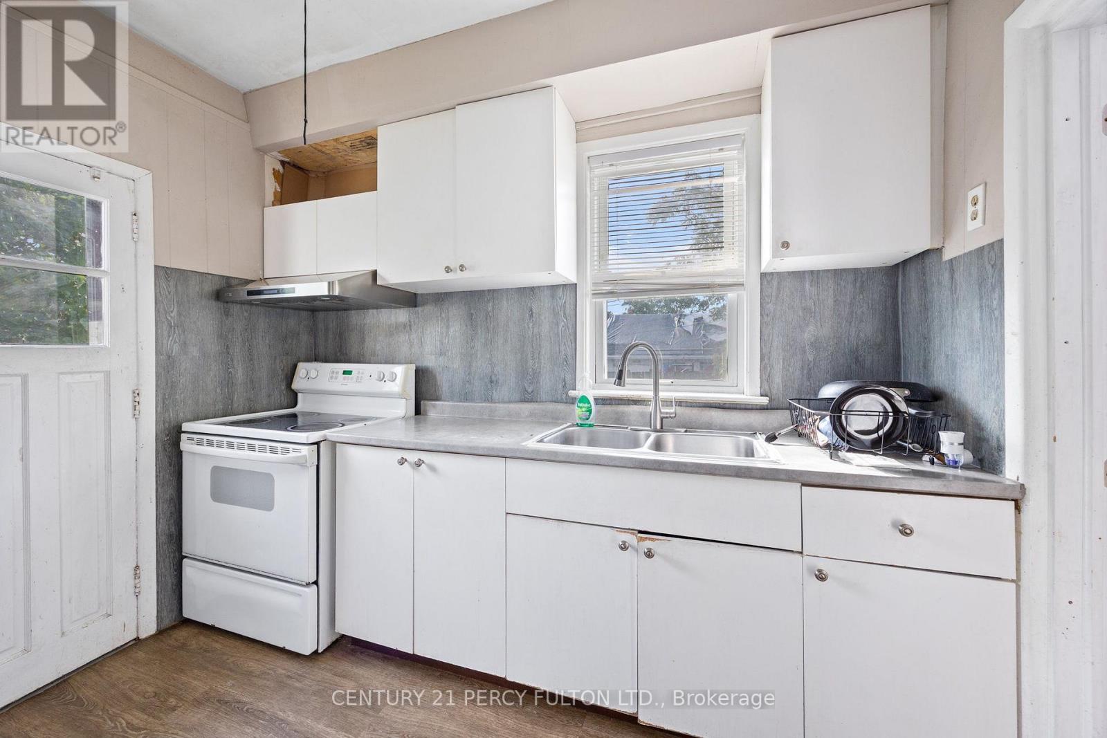 1259 Cataraqui Street, Windsor, Ontario  N9A 3R2 - Photo 7 - X13749710