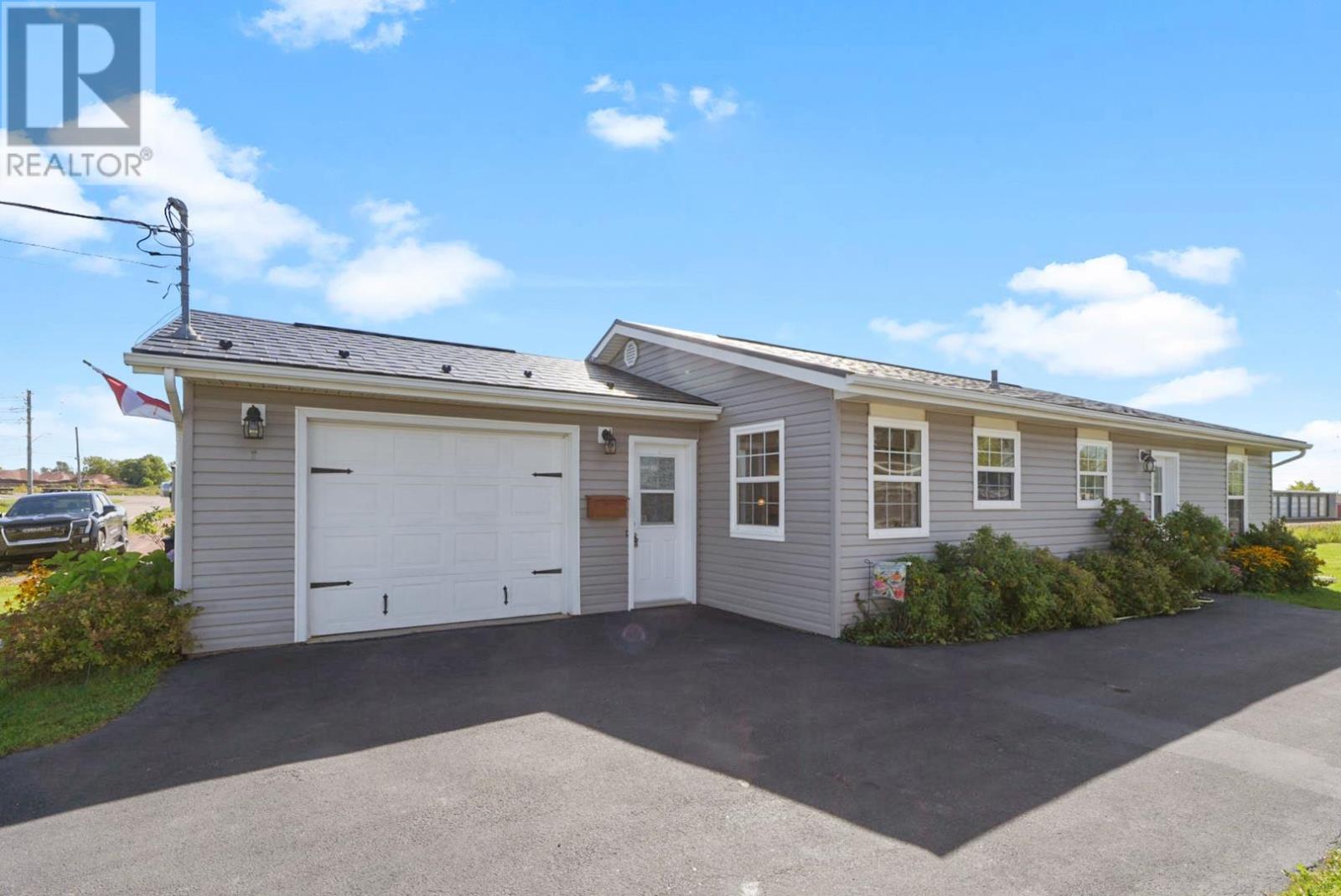 78 Ottawa Street, Summerside, Prince Edward Island  C1N 1W3 - Photo 1 - 202623459