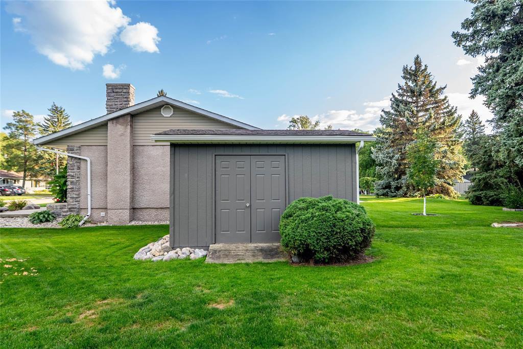 10 Pine Crescent, Steinbach, Manitoba  R5G 0G7 - Photo 43 - 202622641