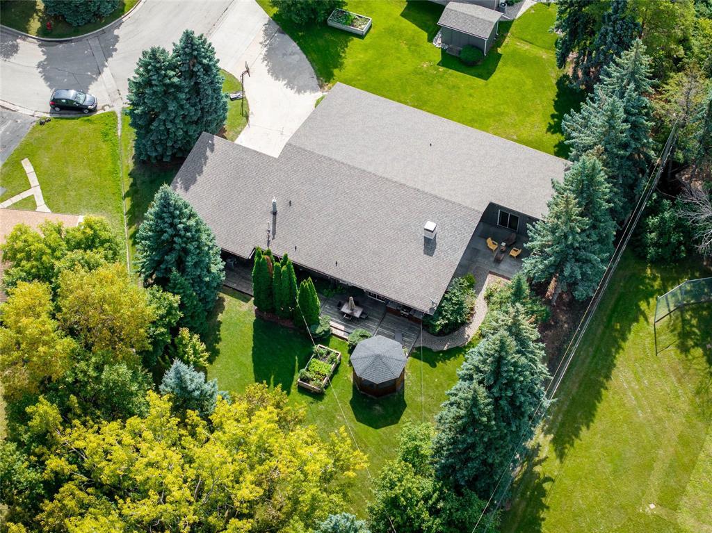 10 Pine Crescent, Steinbach, Manitoba  R5G 0G7 - Photo 47 - 202622641
