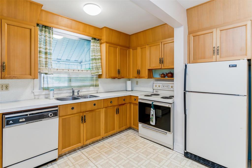 332 Marjorie Street, Winnipeg, Manitoba  R3J 1R4 - Photo 8 - 202623280