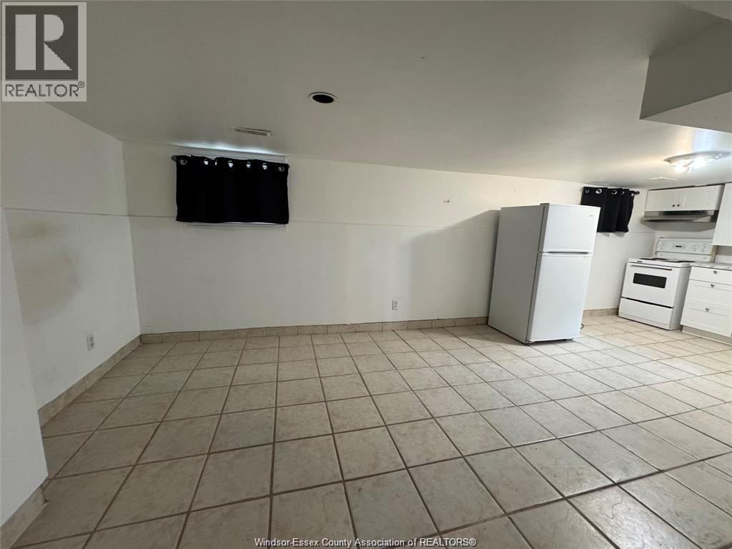 1176 Hall Avenue, Windsor, Ontario  N9A 2M9 - Photo 9 - 26022758