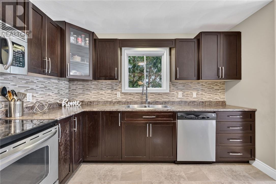 24 Equinox Crescent, Sudbury, Ontario  P3B 0B7 - Photo 6 - 2130365