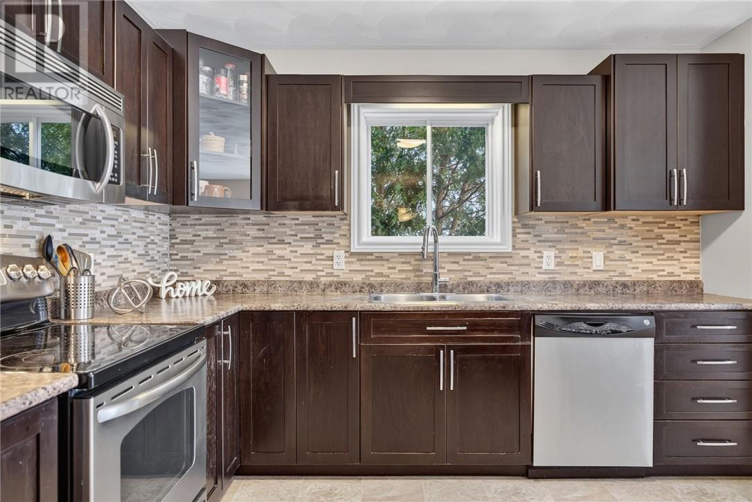 24 Equinox Crescent, Sudbury, Ontario  P3B 0B7 - Photo 7 - 2130365