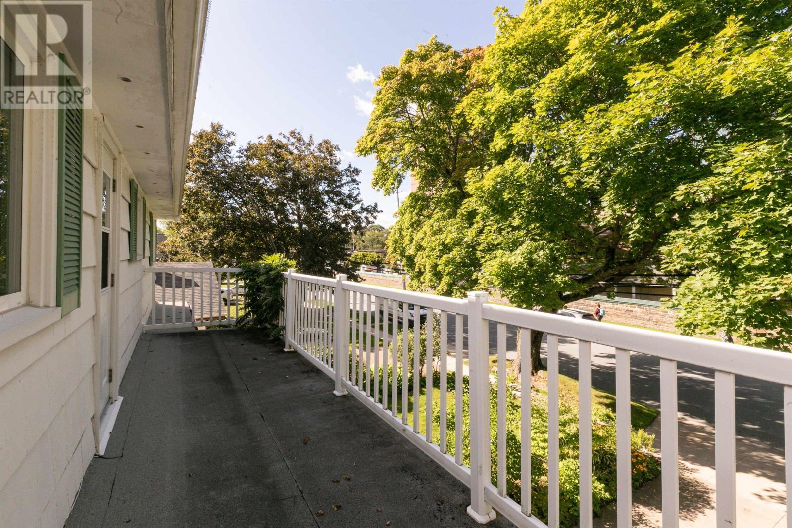 881 Tower Road, Halifax, Nova Scotia  B3H 2Y1 - Photo 30 - 202623458