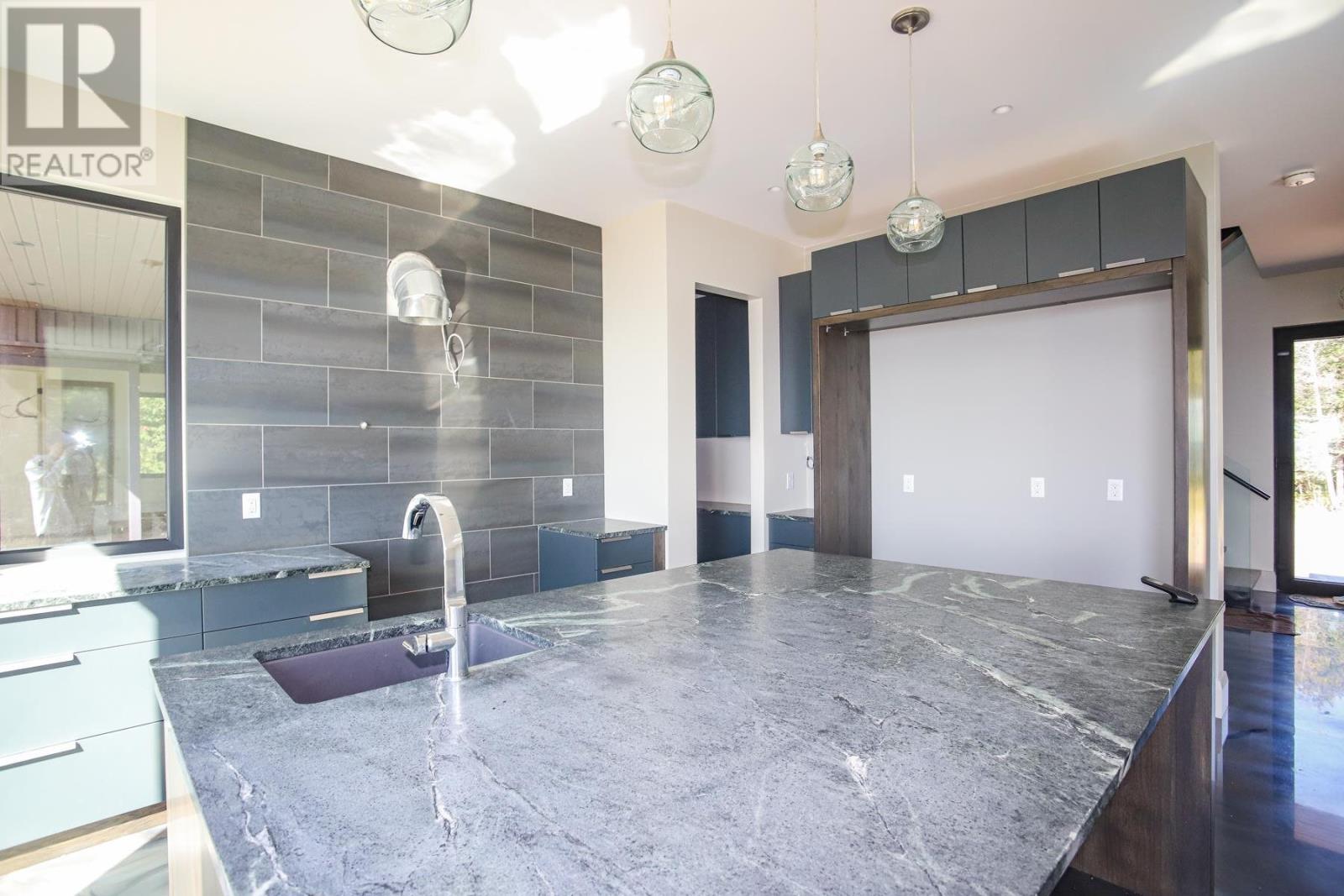 937 Sunnyside Beach Rd, Sault Ste. Marie, Ontario  P6A 6K4 - Photo 20 - SM262560