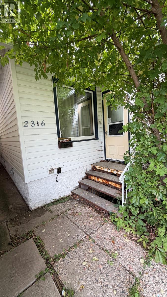 2316 Broder Street, Regina, Saskatchewan  S4N 3S8 - Photo 2 - SK048419