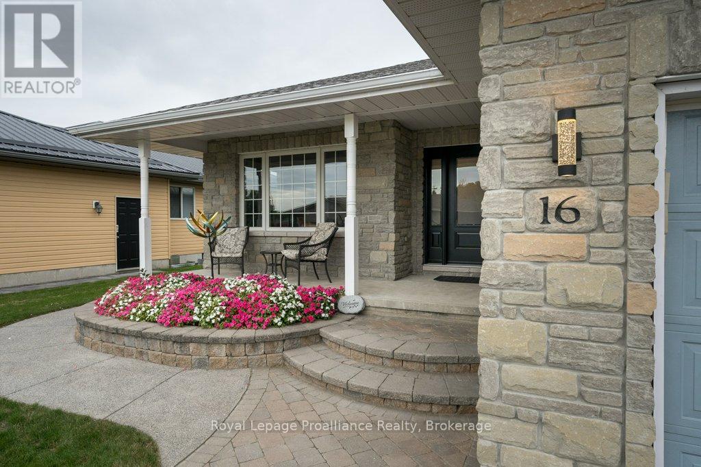 16 Forest Valley Drive, Quinte West (Frankford Ward), Ontario  K0K 2C0 - Photo 11 - X13790314