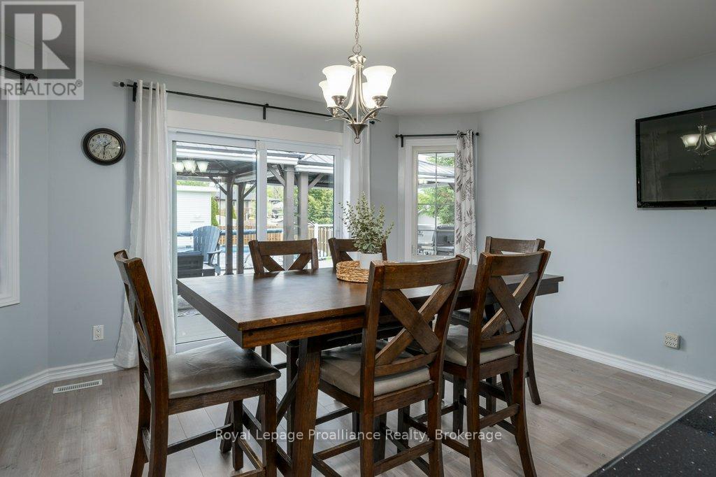 16 Forest Valley Drive, Quinte West (Frankford Ward), Ontario  K0K 2C0 - Photo 24 - X13790314