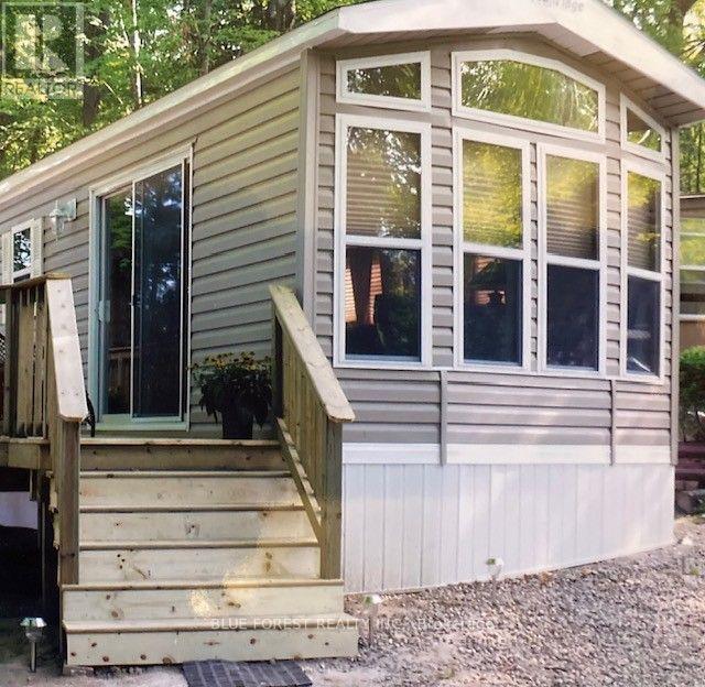 118 - 76735 Wildwood Line, Bluewater (Stanley), Ontario  N0M 1G0 - Photo 2 - X13789996