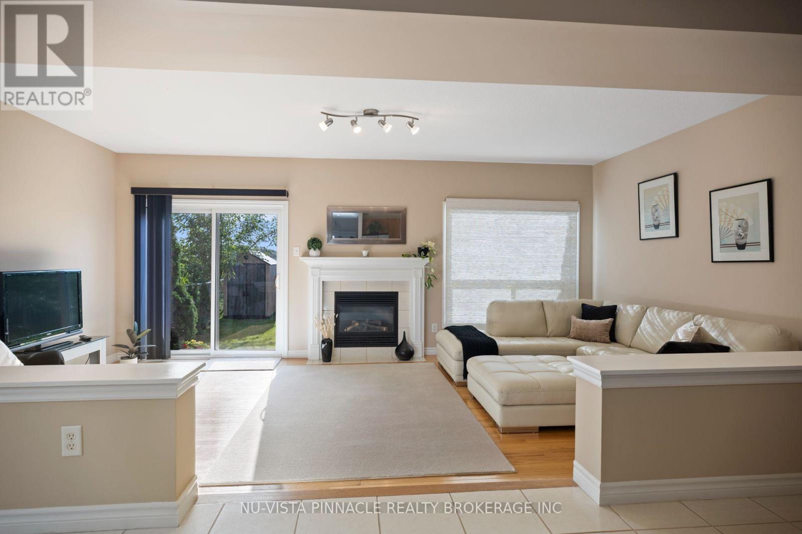 2504 Meadowgate Boulevard, London South, Ontario  N6M 1L8 - Photo 2 - X13790054