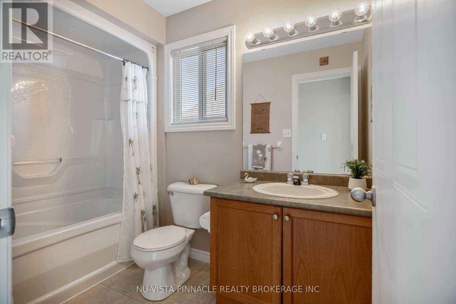 2504 Meadowgate Boulevard, London South, Ontario  N6M 1L8 - Photo 22 - X13790054