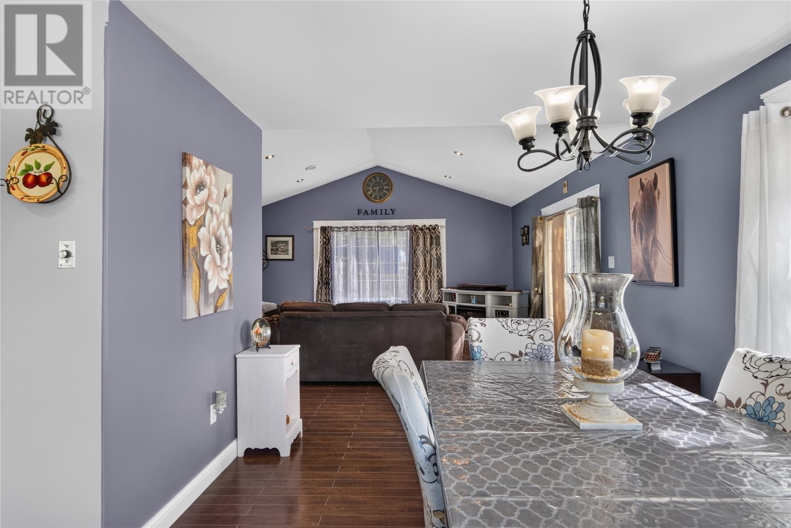 31 Smallwood Drive, Centreville — photo 10