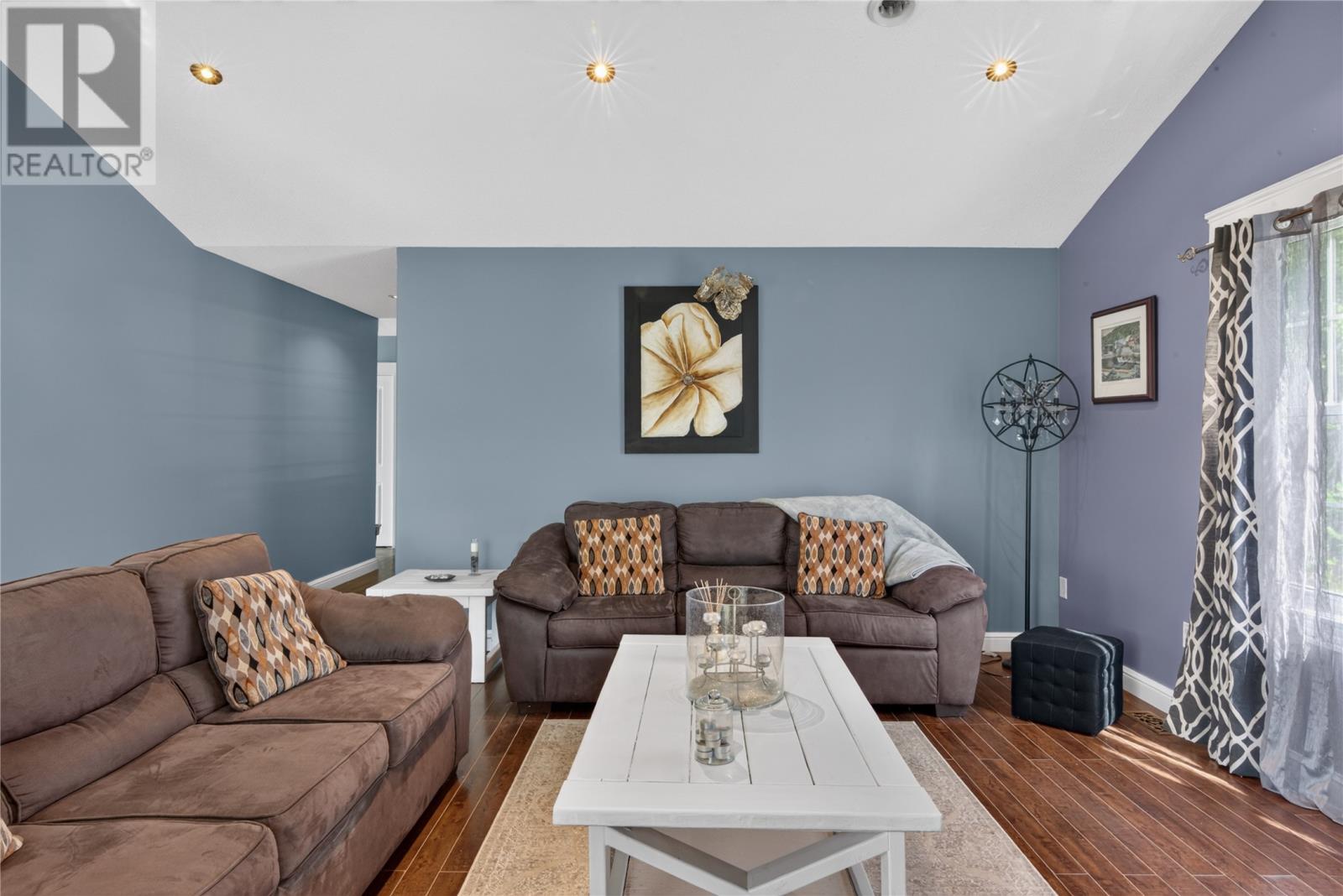 31 Smallwood Drive, Centreville — photo 12
