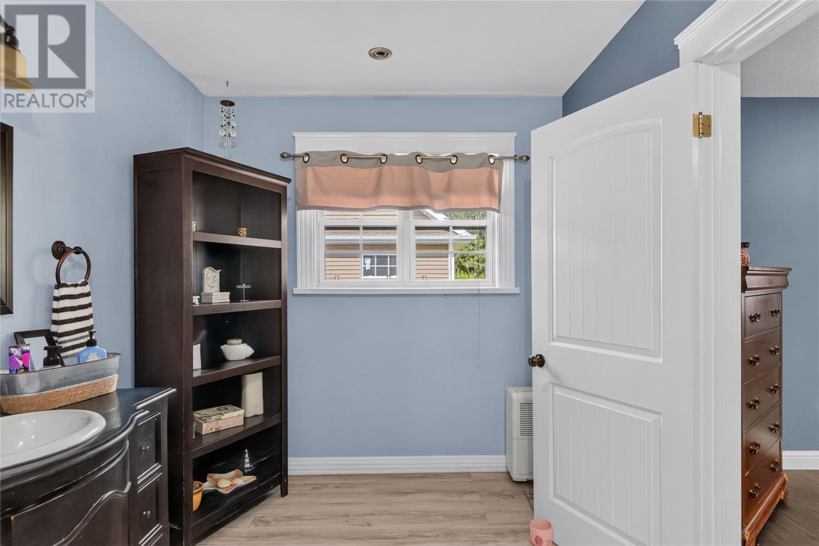 31 Smallwood Drive, Centreville — photo 19