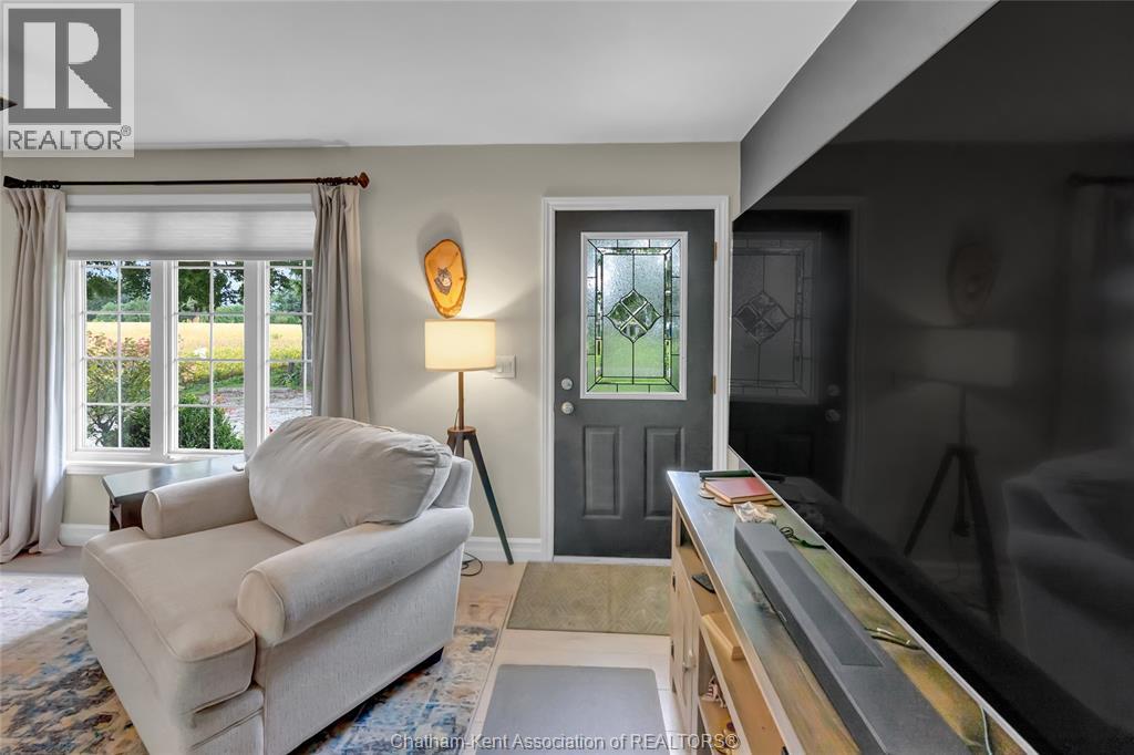 161 Queen Street, Highgate, Ontario  N0P 1T0 - Photo 4 - 26022602