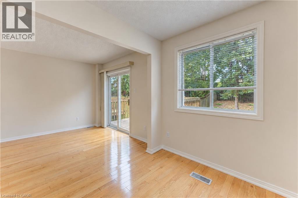 360 Cornridge Place Unit# 4, Waterloo, Ontario  N2T 2N9 - Photo 14 - 40863010